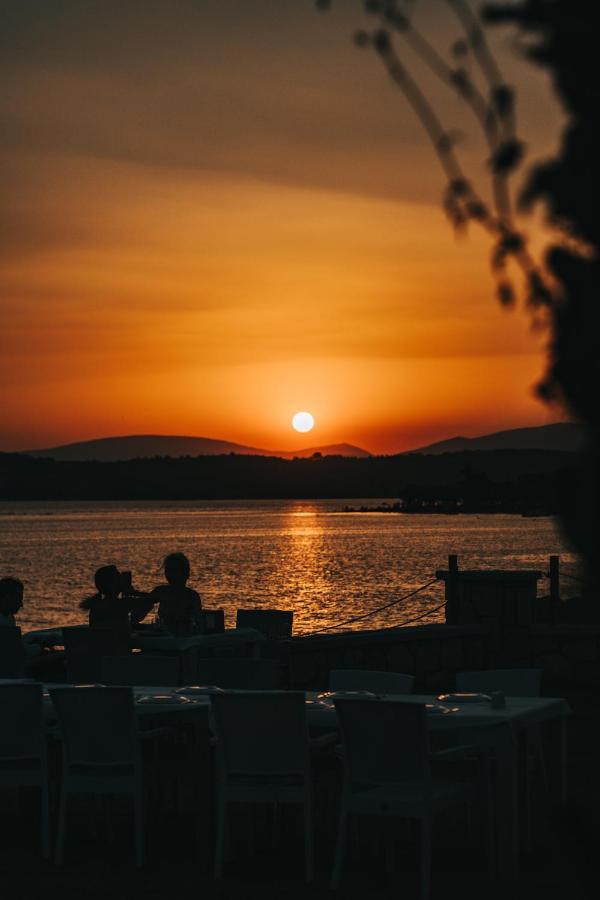 Lavantali Konak Otel Restoran Seferihisar Exterior foto