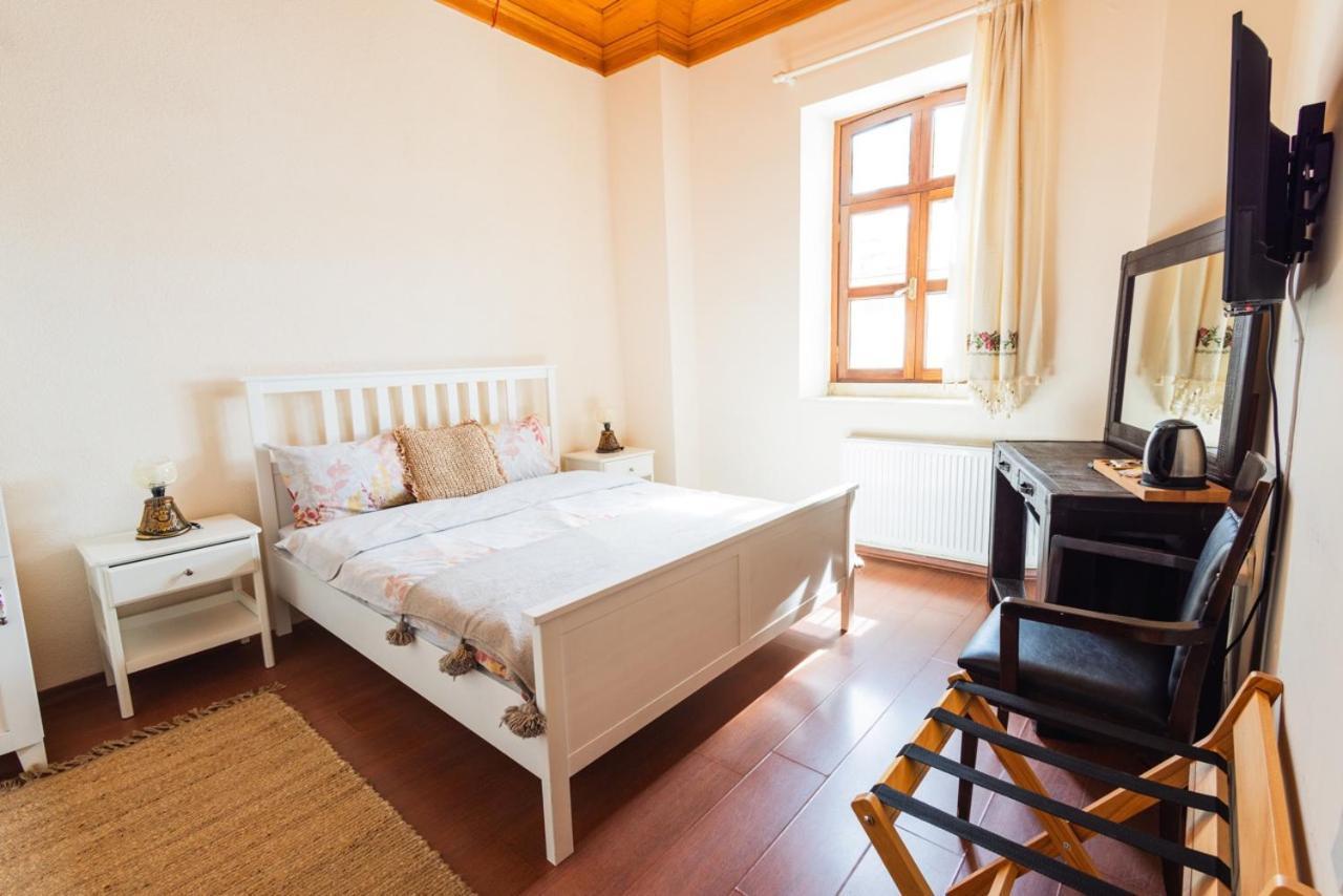 Lavantali Konak Otel Restoran Seferihisar Exterior foto